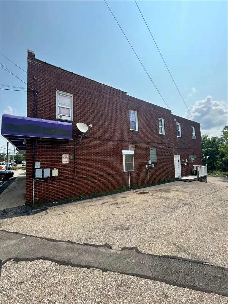 6126 Saltsburg Rd, Verona, PA 15147 - #2