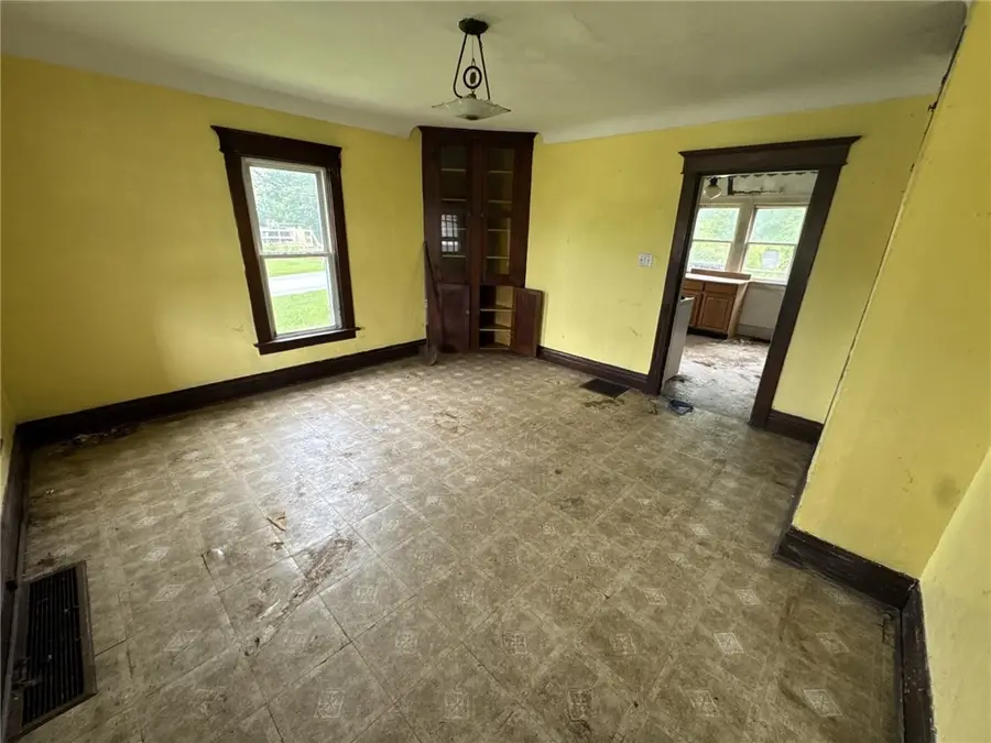 9805 Meadville St, Cranesville, PA 16410 - #3