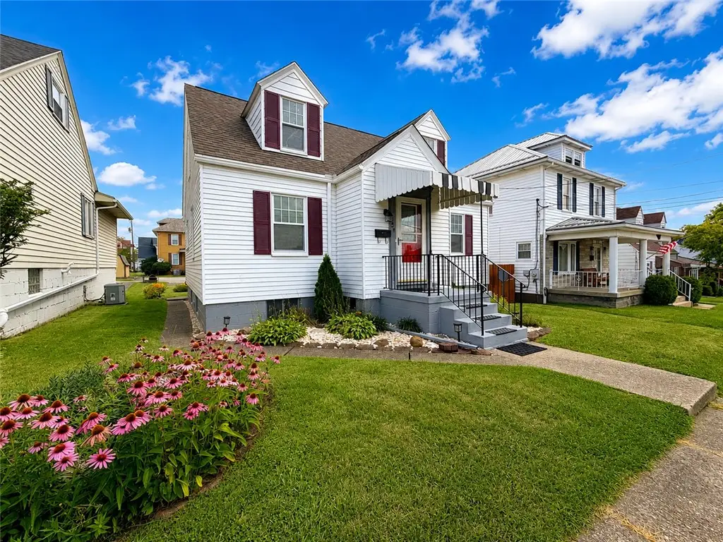 124 Moore Ave, Uniontown, PA 15401 - #1