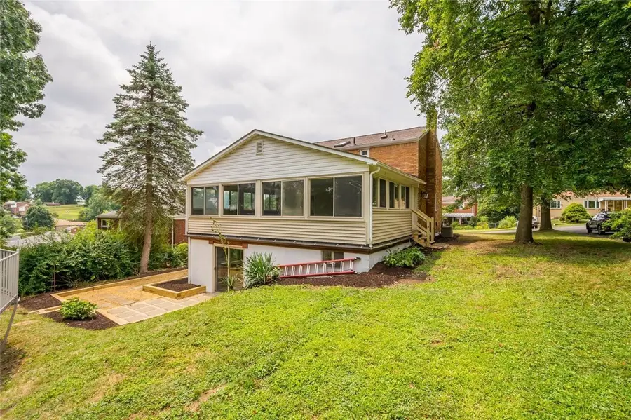 5385 California Avenue, Bethel Park, PA 15102 - #2
