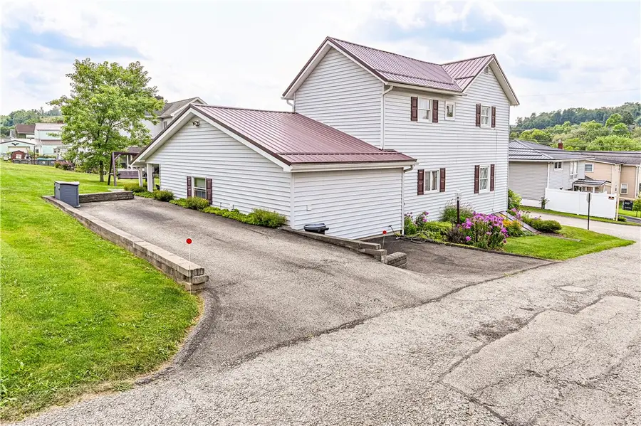 512 Pennsylvania Ave, Vanderbilt, PA 15631 - #3
