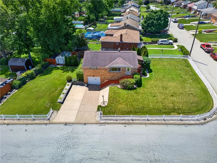 317 Laurel Dr, Pittsburgh, PA 15236 - #2