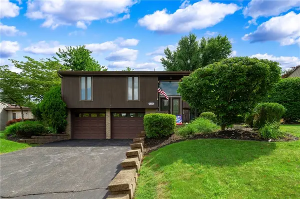 4705 Woodlake Dr, Allison Park, PA 15101