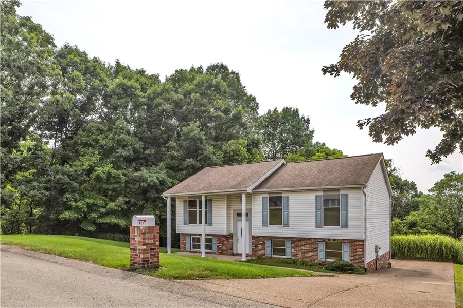 421 Rampart Blvd, New Kensington, PA 15068 - #2