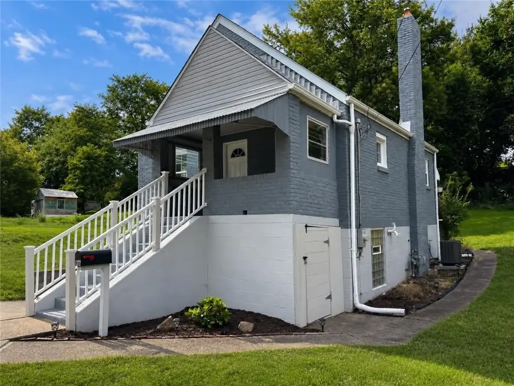 1372 Washington Blvd, Port Vue, PA 15133 - #1