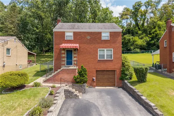 4756 Woodhill Dr, Homestead, PA 15120