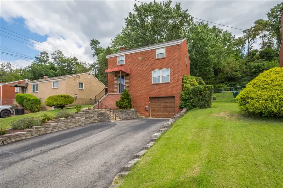 4756 Woodhill Dr, Homestead, PA 15120 - #2