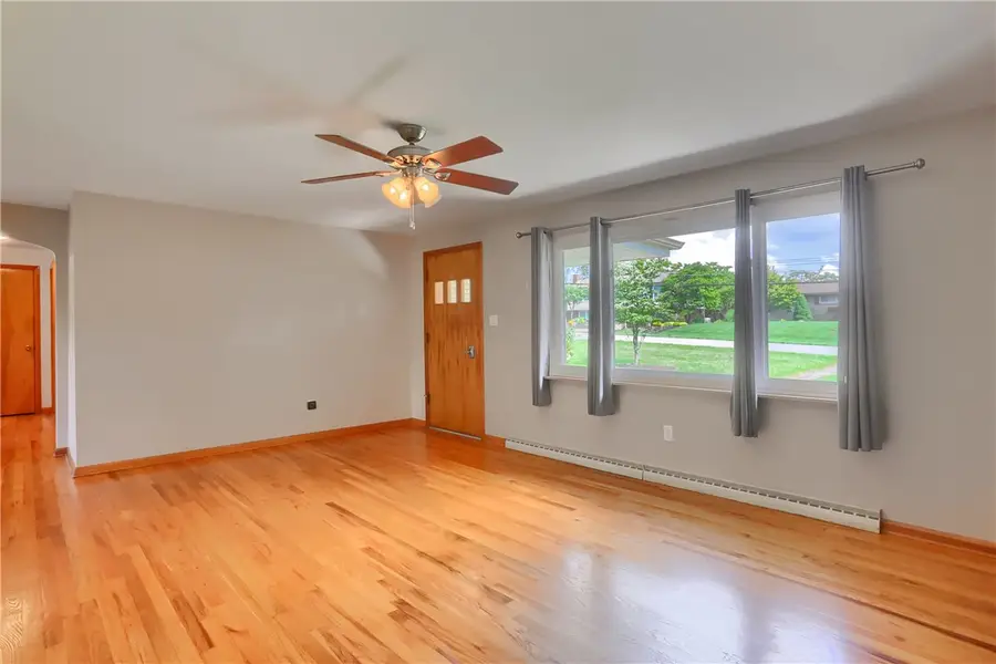 130 Claridge Drive, Moon, PA 15108 - #2