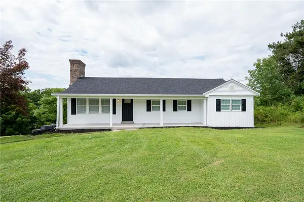 8744 State Route 22, New Alexandria, PA 15670