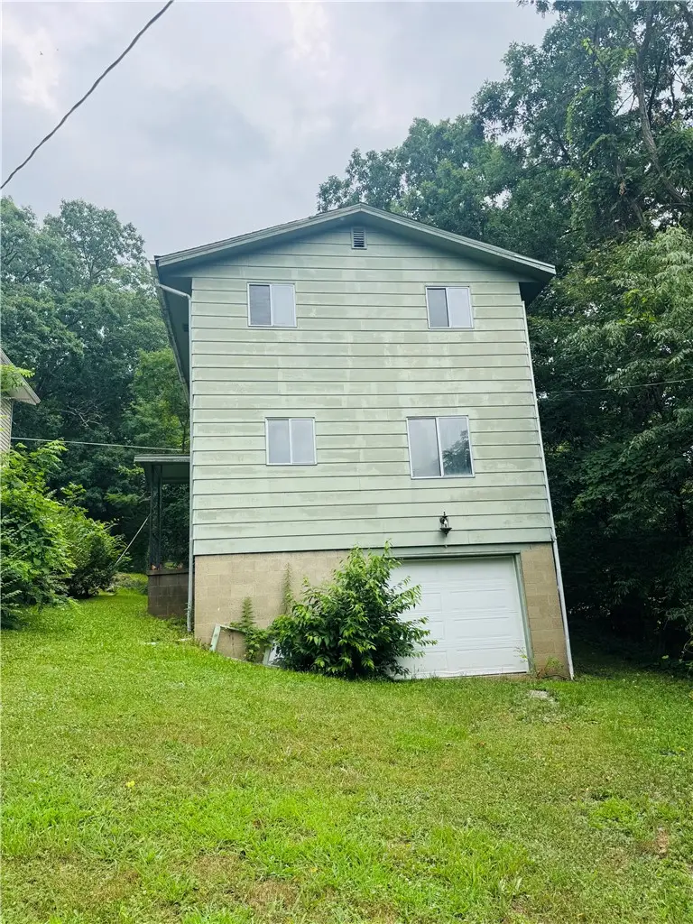2108 2nd St, Connellsville, PA 15425 - #3