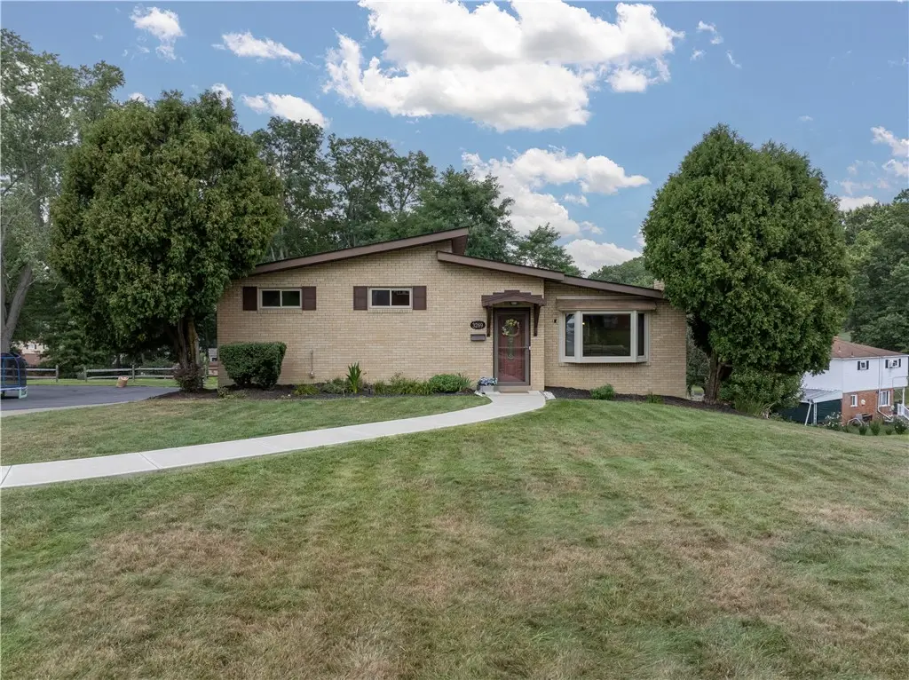 3269 Forest Road, Bethel Park, PA 15102 - #1