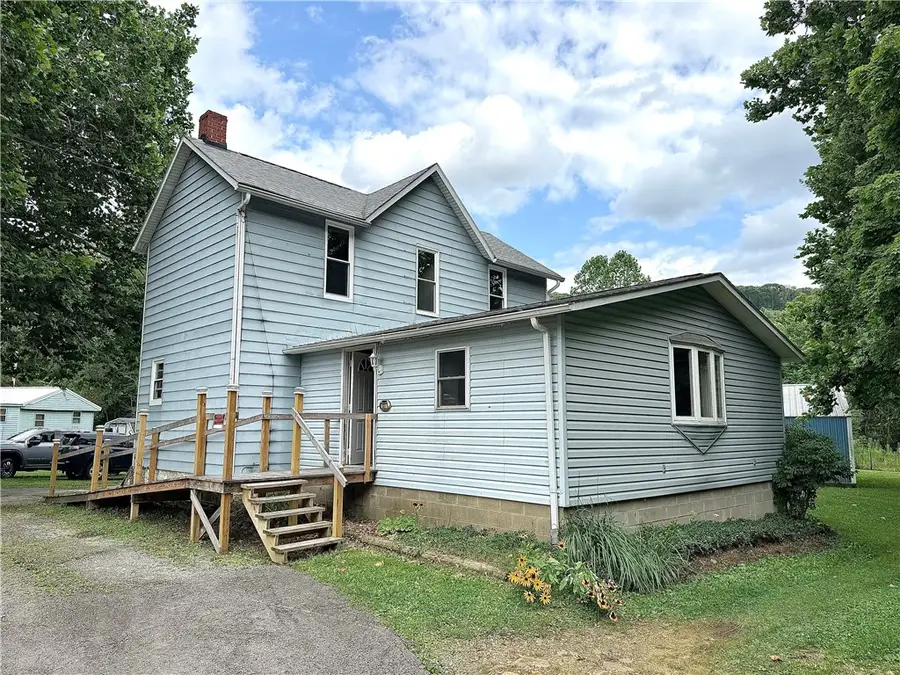 561 Chestnut Ridge Rd, Latrobe, PA 15650 - #2