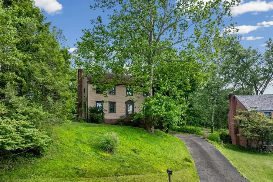 139 Alleyne Dr, Pittsburgh, PA 15215 - #2