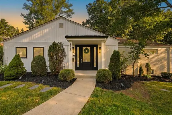 824 Foxland Drive, Pittsburgh, PA 15243