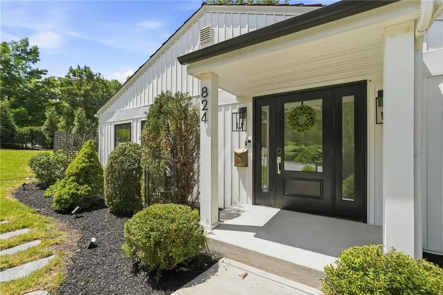 824 Foxland Drive, Pittsburgh, PA 15243 - #2