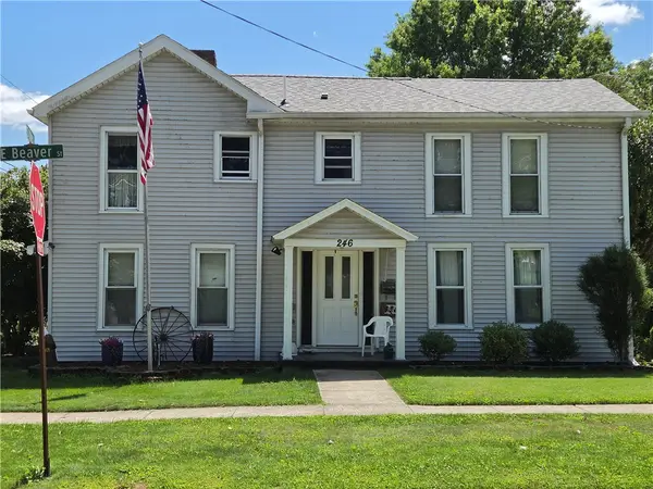 246 E Beaver, Mercer, PA 16137