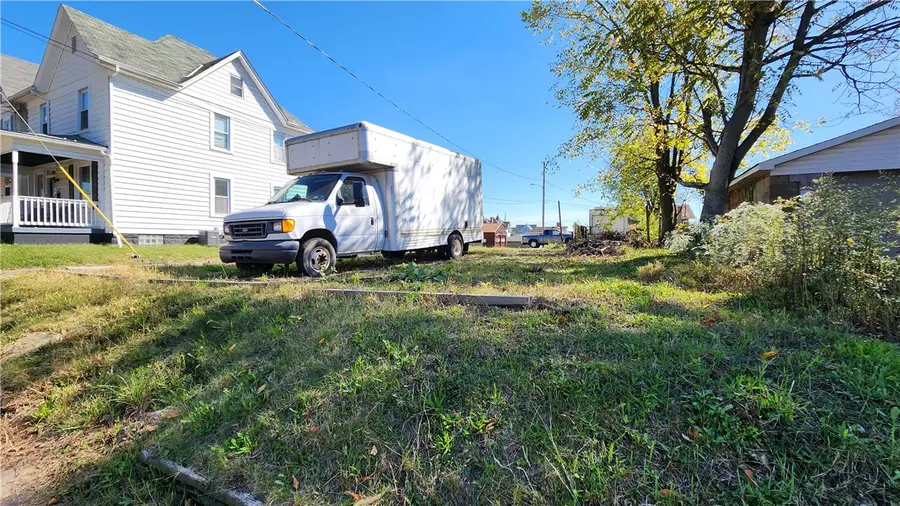 267 Reno St, Rochester, PA 15074 - #3