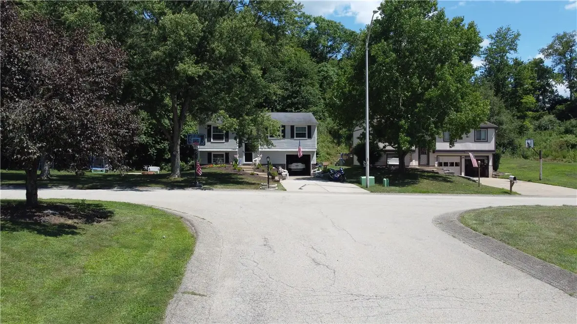 00 Mendip, South Park, PA 15129 - #1