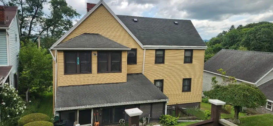 915 Border Avenue, Ellwood City, PA 16117 - #2