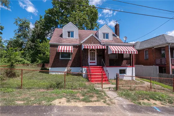 127 Waddell Ave, Clairton, PA 15025