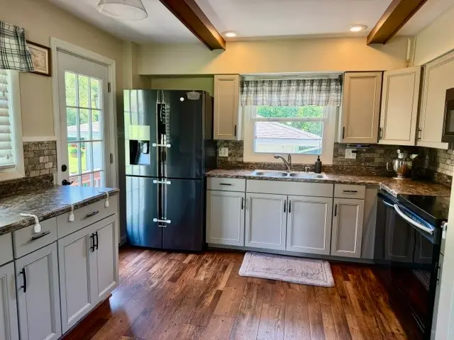 138 Sharon Dr, Butler, PA 16001 - #3