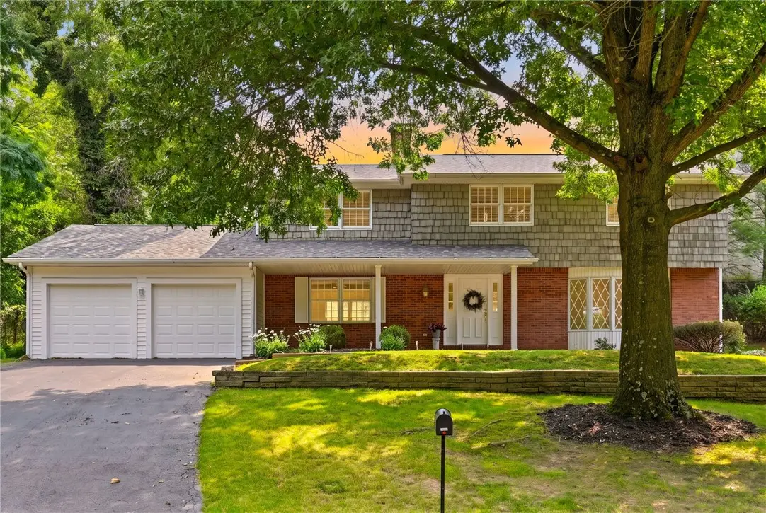 3206 Brunton Dr, Glenshaw, PA 15116 - #1