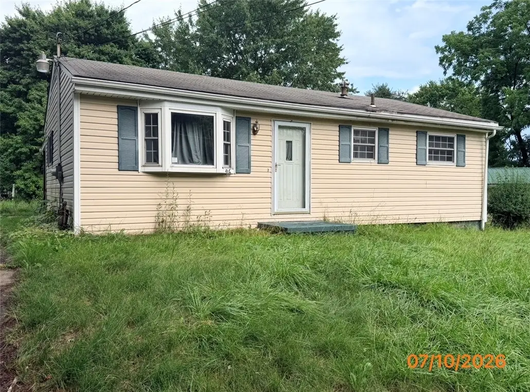 25 Lincoln Ave, Wheatland, PA 16161 - #1