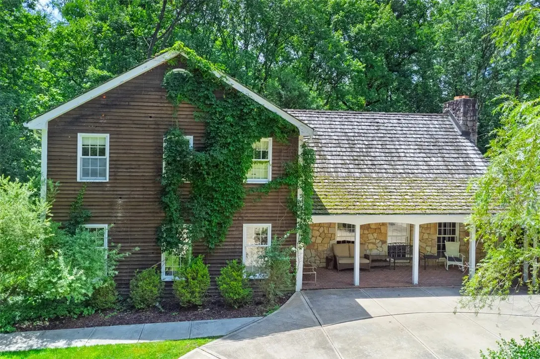 1202 Twelve Oaks Ct, Murrysville, PA 15668 - #1
