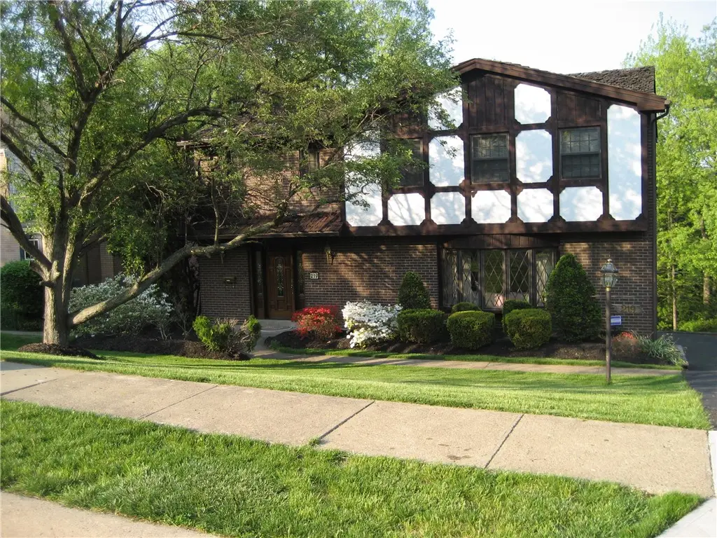 219 Main Entrance Dr, Pittsburgh, PA 15228 - #1
