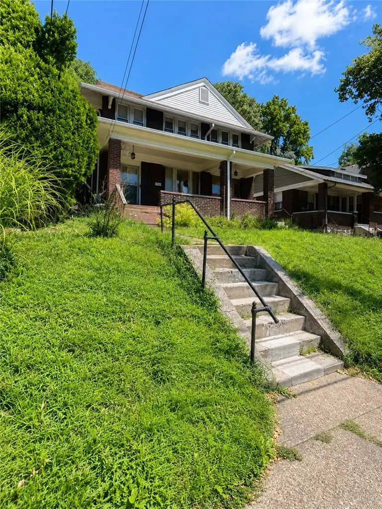 5713 Pocusset St, Pittsburgh, PA 15217 - #2