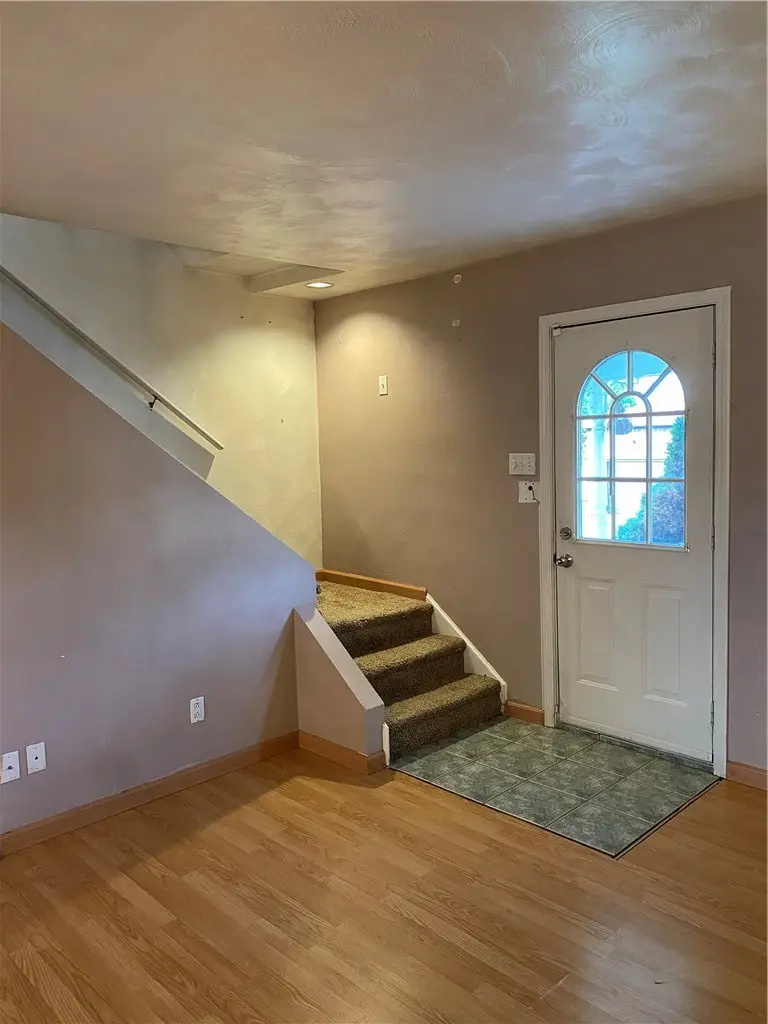 507 Sutherland St, Stockdale, PA 15483 - #2