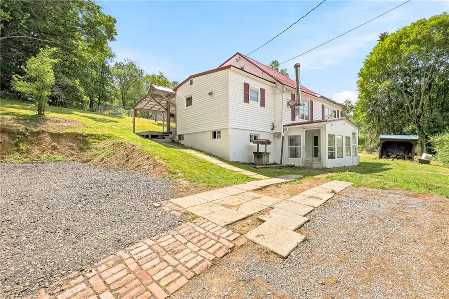 412 E Jackson Street, Johnstown, PA 15909 - #3
