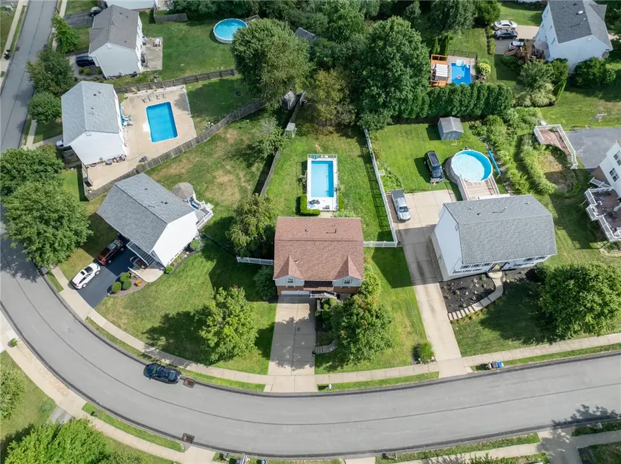 1421 Sandstone Dr, Tarentum, PA 15084 - #3