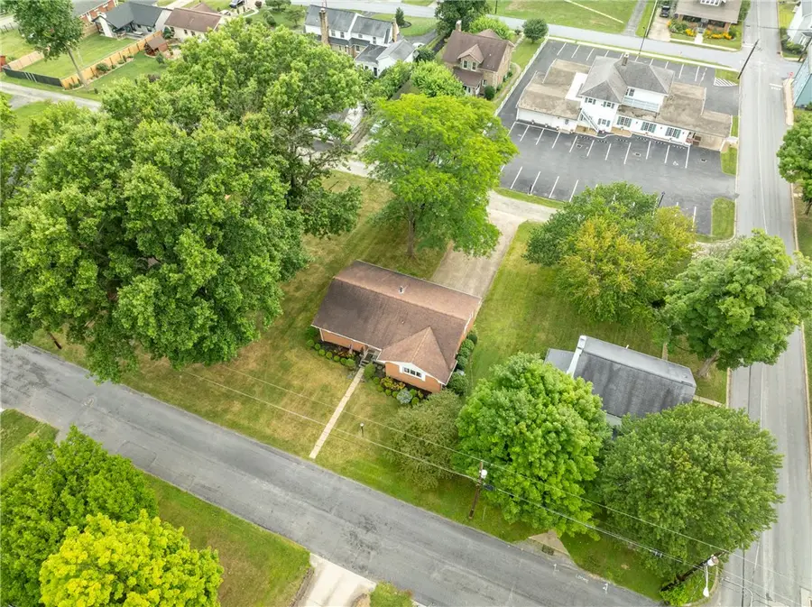 407 Summit Avenue, Ligonier, PA 15658 - #2