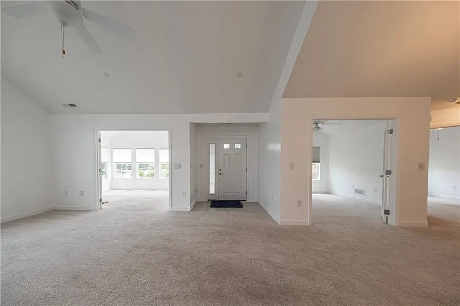2202 Tudor Dr, Butler, PA 16001 - #3