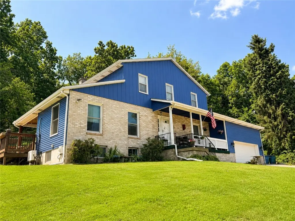 1100 S Grandview Street, Youngwood, PA 15697 - #1