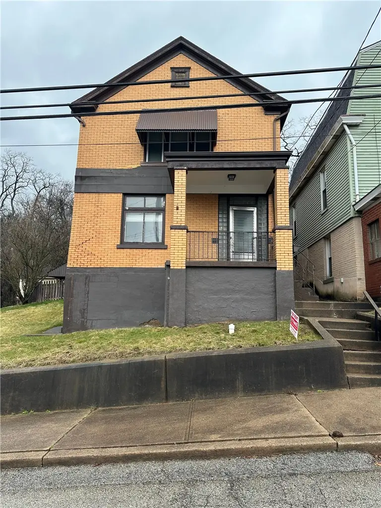212 Fairview Ave, East Pittsburgh, PA 15112 - #1