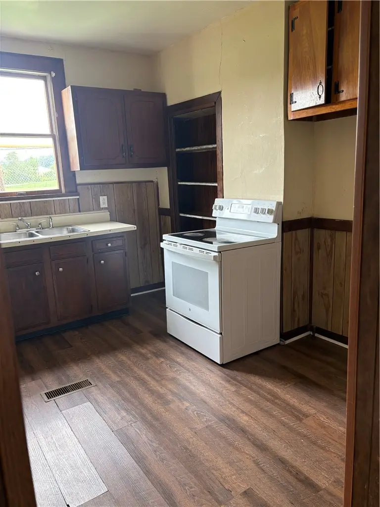 15-16 3rd Street, Charleroi, PA 15022 - #3