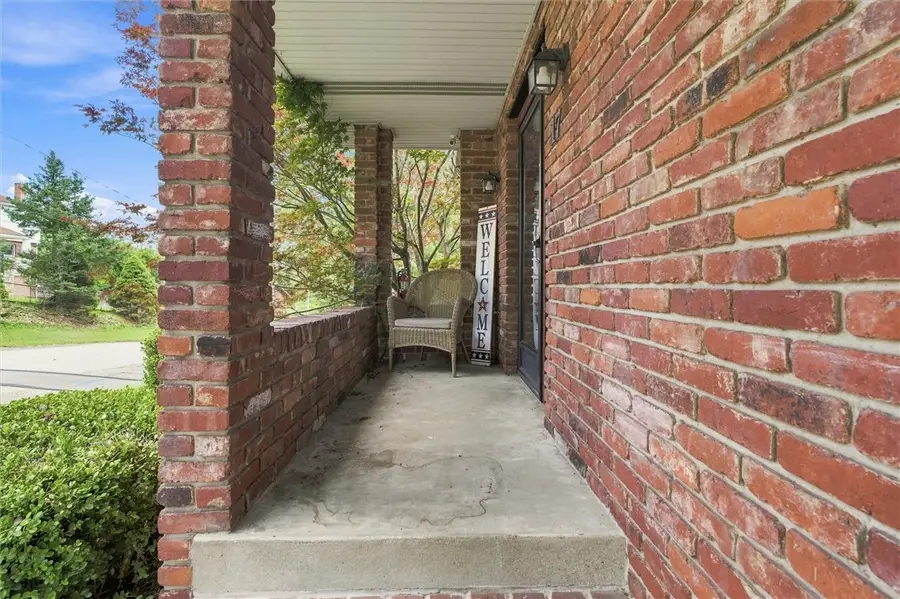17 Church St, New Salem, PA 15468 - #2