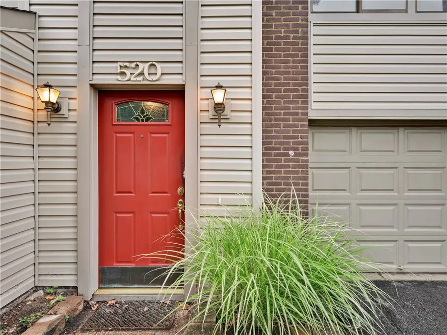 520 Hunters Path Rd, Bridgeville, PA 15017 - #3