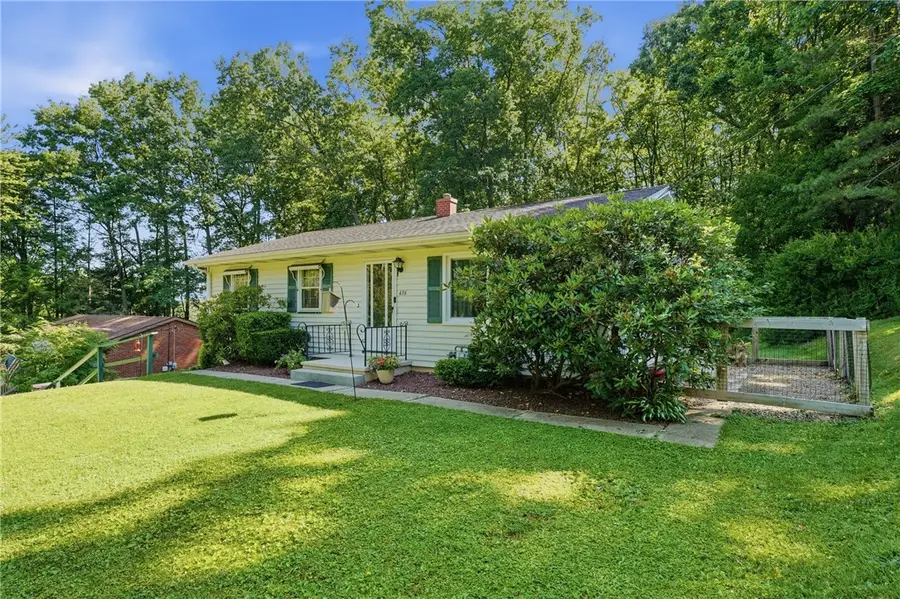 436 Edgewood Dr., Franklin, PA 16323 - #2