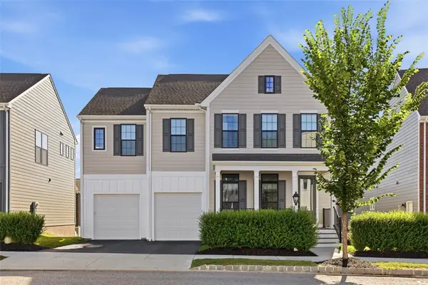 104 Limehouse Rd, Cranberry Twp, PA 16066