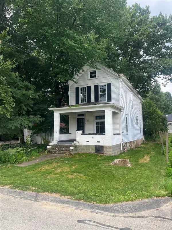 612 7th Ave, Beaver Falls, PA 15010