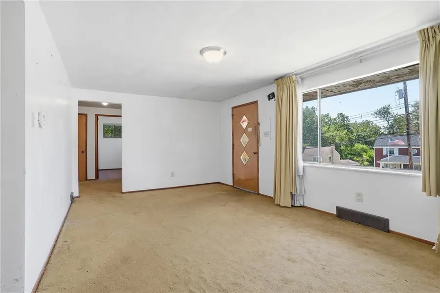 6228 Verona Rd, Verona, PA 15147 - #3