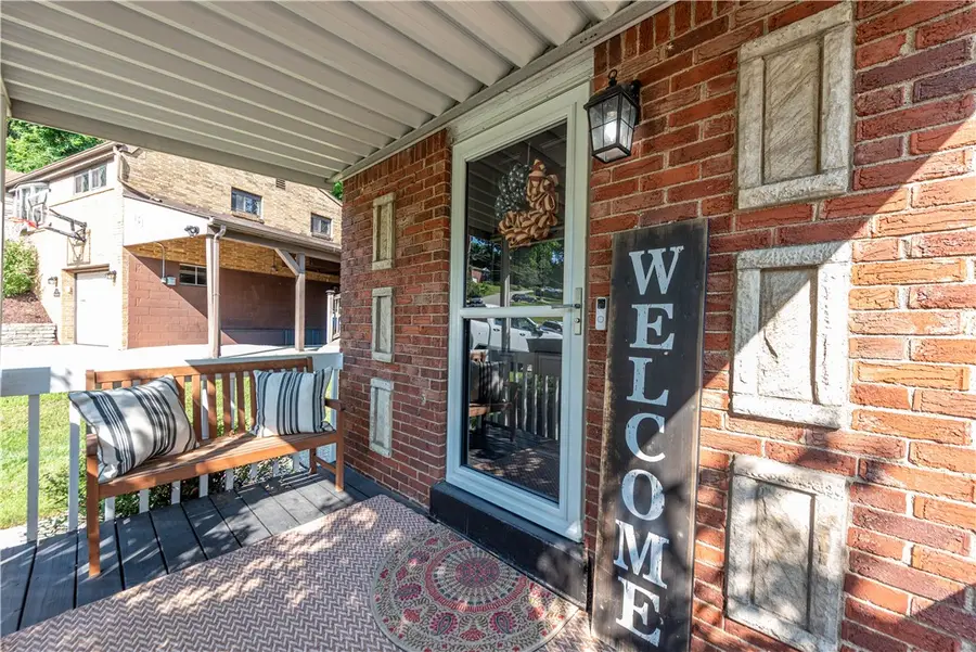 135 Winifred Dr, Pittsburgh, PA 15236 - #2