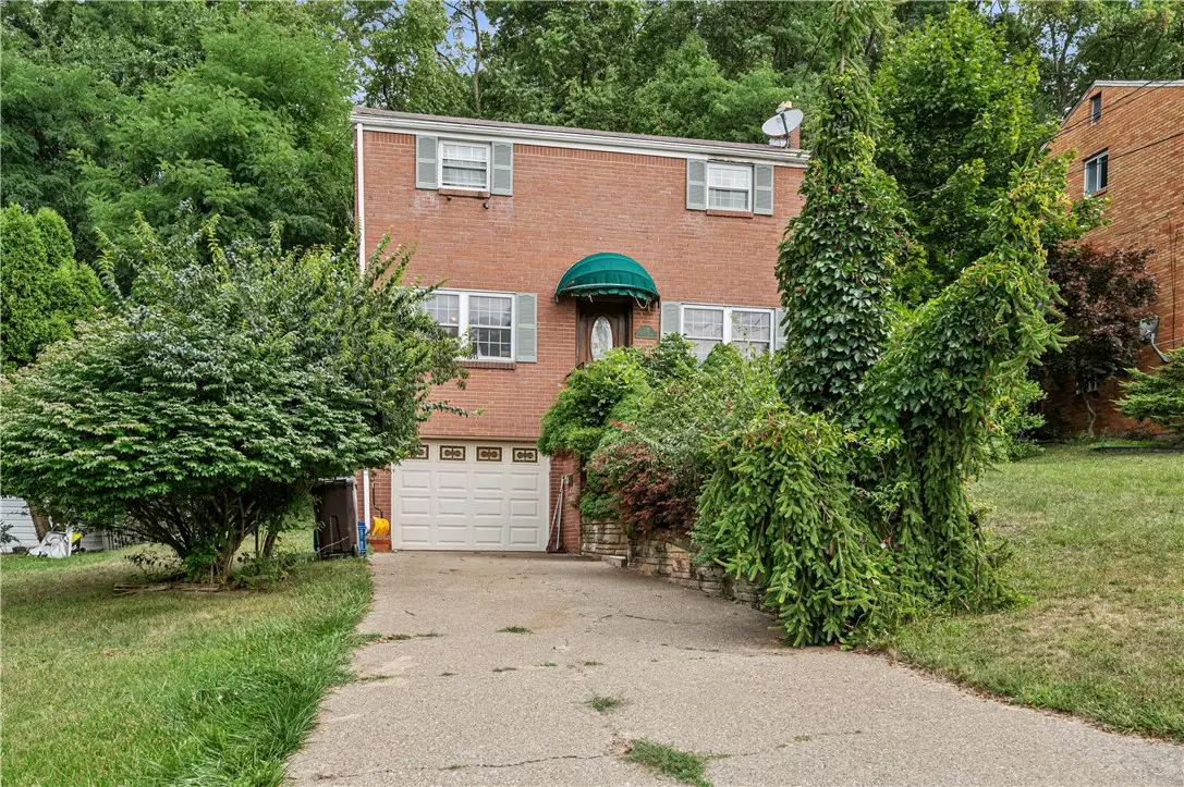 137 Macek Dr, Pittsburgh, PA 15227 - #1