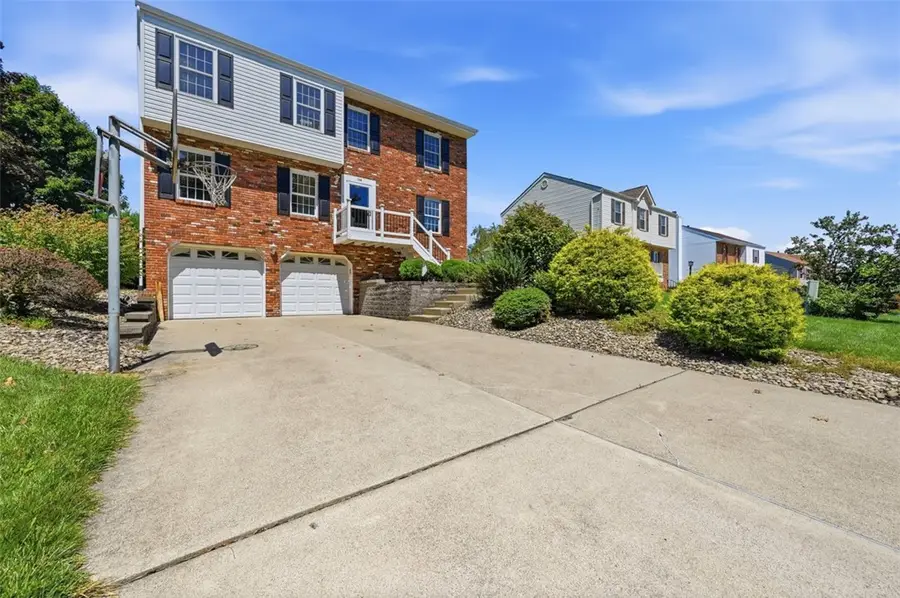 126 Forest Glen Dr, Imperial, PA 15126 - #3