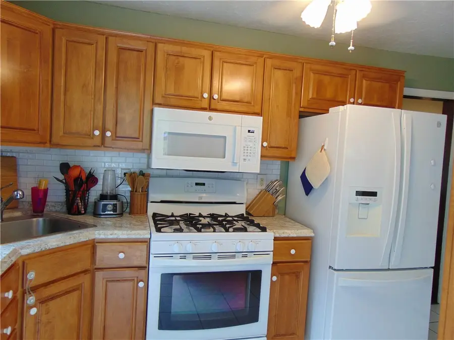 191 Buttermilk Hollow Rd, North Huntingdon, PA 15642 - #3