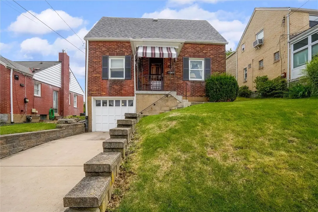 1422 Simona Dr, Pittsburgh, PA 15201 - #1