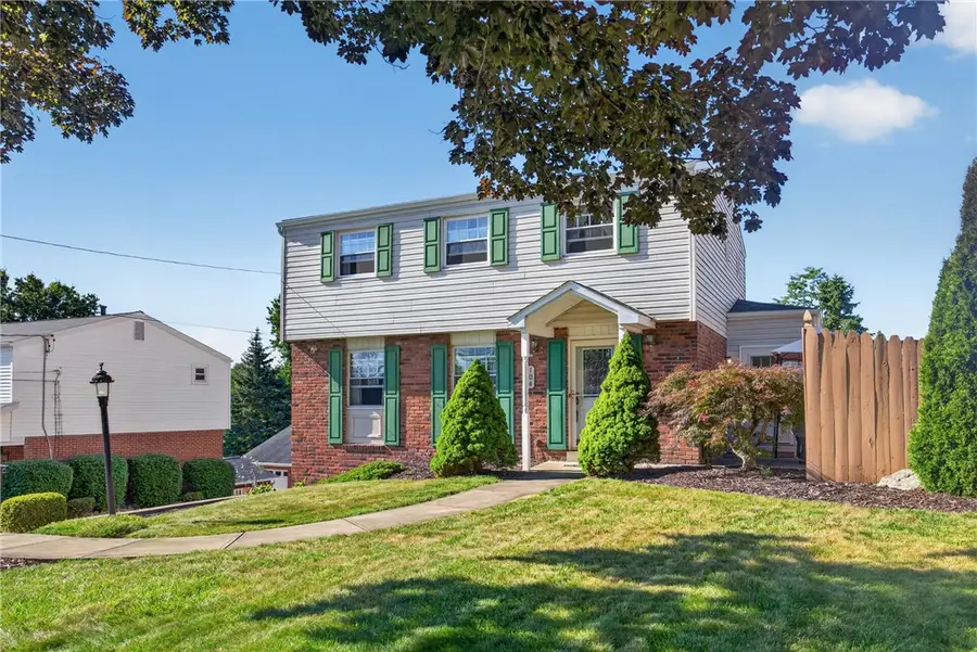 104 Glenora Dr., Coraopolis, PA 15108 - #2
